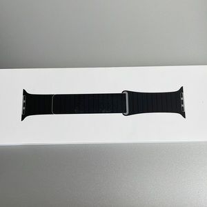 Apple Watch band black leather loop 44mm
